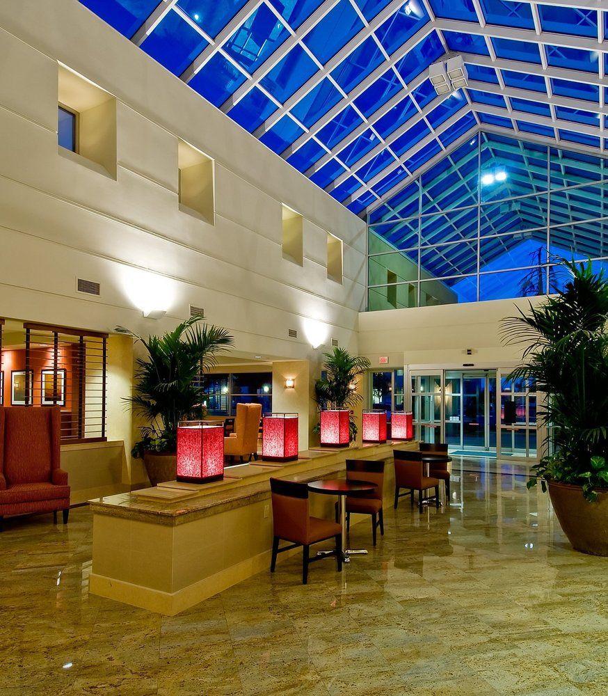 Bakersfield Marriott At The Convention Center Hotel Exterior photo