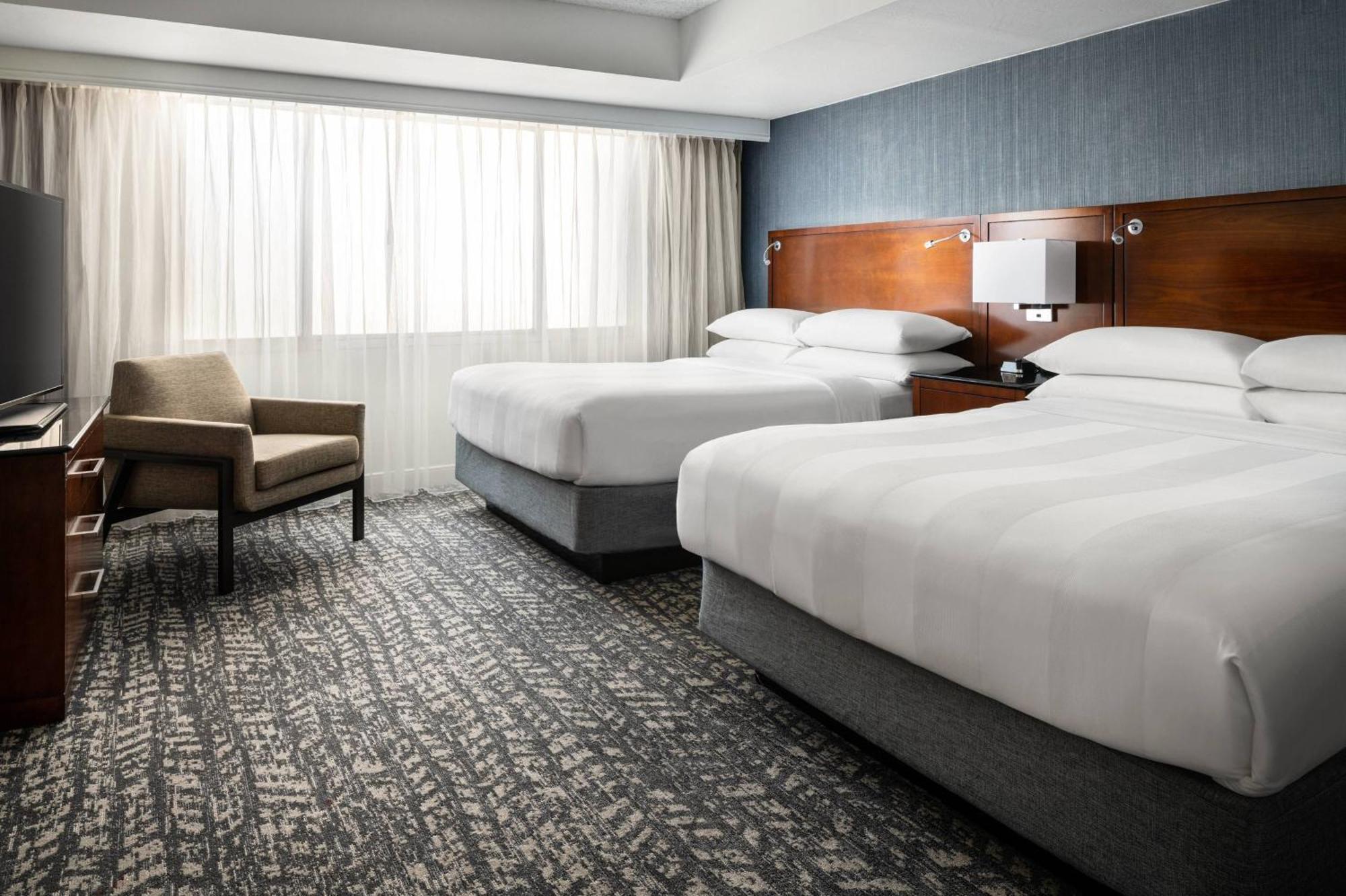 Bakersfield Marriott At The Convention Center Hotel Exterior photo